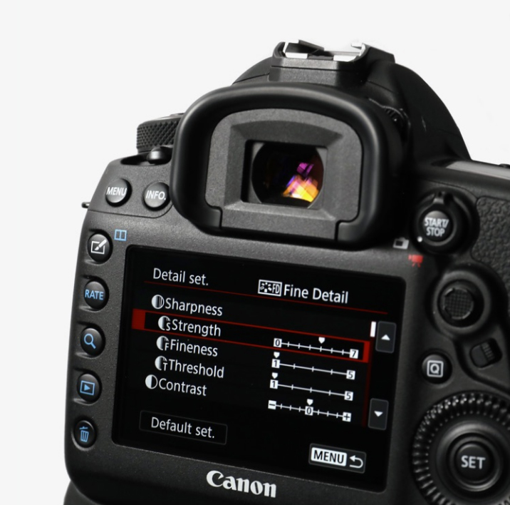 Canon EOS 5D Mark IV 