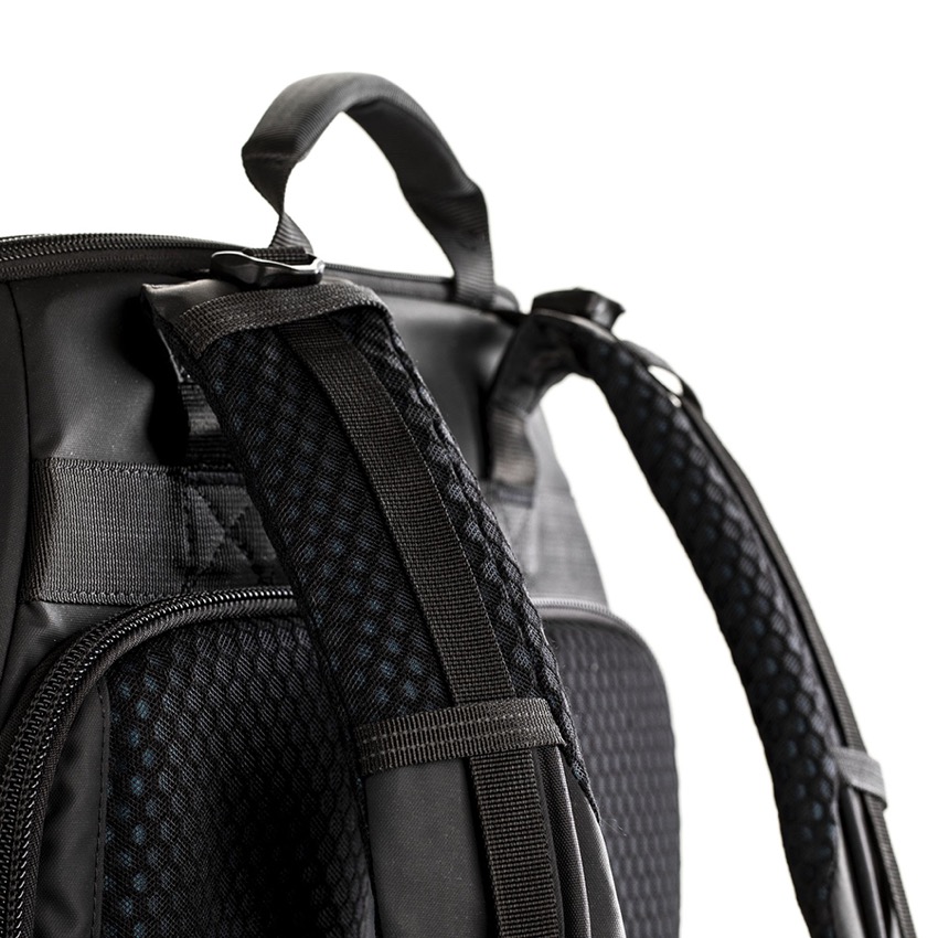 Рюкзак Tenba Axis v2 Tactical Backpack 20 MultiCam Black