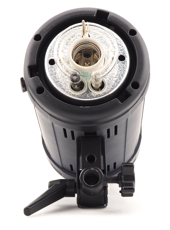Вспышка комиссионная студийная Falcon Eyes TE-300BW v2.0 (б/у, гарантия 14 дней, S/N FE1502192) - «Бинар» Вспышка комиссионная студийная Falcon Eyes TE-300BW v2.0 (б/у, гарантия 14 дней, S/N FE1502192)