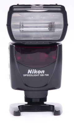 Вспышка комиссионная Nikon Speedlight SB-700, i-TTL (б/у, гарантия 14 дней, S/N2035067)