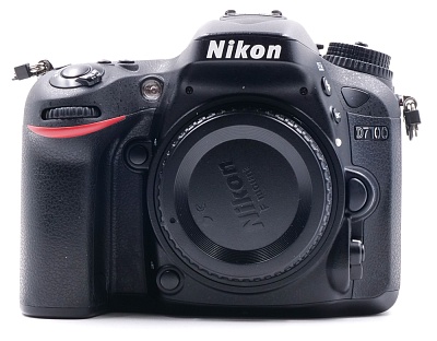 Фотоаппарат комиссионный Nikon D7100 body (б/у, гарантия 14 дней, S/N 4539156)