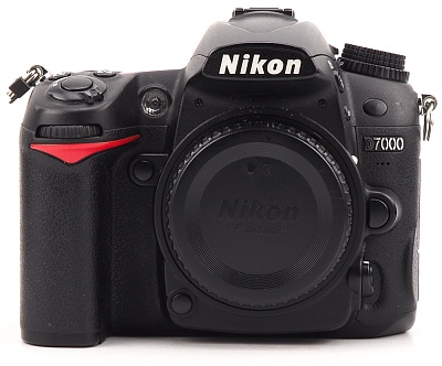 Фотоаппарат комиссионный Nikon D7000 Body (б/у, гарантия 14 дней, S/N 6245411)