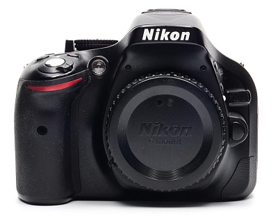 Фотоаппарат комиссионный Nikon D5200 Body (б/у, гарантия 14 дней, S/N 4832464)