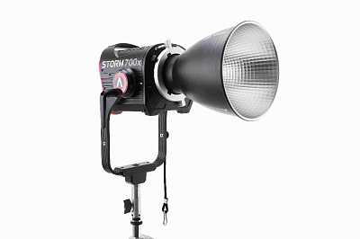 Осветитель Aputure STORM 700x RGB 2500-10000K светодиодный для видео и фотосъемки