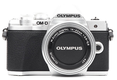 Фотоаппарат комиссионный Olympus OM-D E-M10 Mark III Kit Pancake Zoom 14-42mm EZ Silver