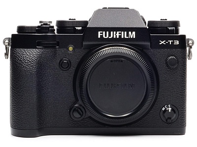 Фотоаппарат комиссионный Fujifilm X-T3 Body Black + хват MHG-XT3 (б/у, гарантия 14 дней, S/N 8CQ1672