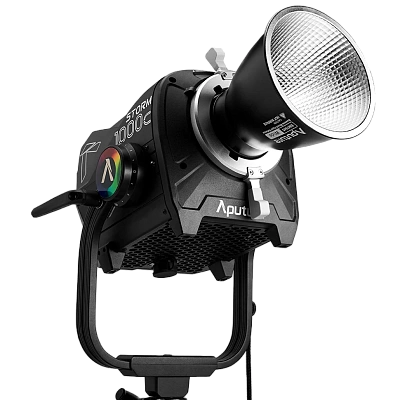 Осветитель Aputure Amaran STORM 1000c 1800-20000K RGB светодиодный для видео и фотосъемки