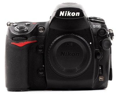 Фотоаппарат комиссионный Nikon D700 Body  (б/у, гарантия 14 дней, S/N 2500708)