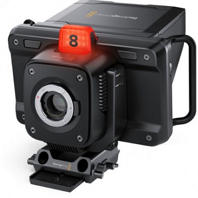 Видеокамера Blackmagic Studio Camera 4K Plus 