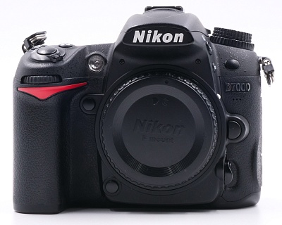 Фотоаппарат комиссионный Nikon D7000 Body (б/у, гарантия 14 дней, S/N476133)