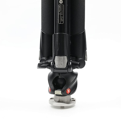Штатив комиссионный Manfrotto 055XPROB + 808RC2 (170см/9кг/2500г) (б/у, гарантия 14 дней)